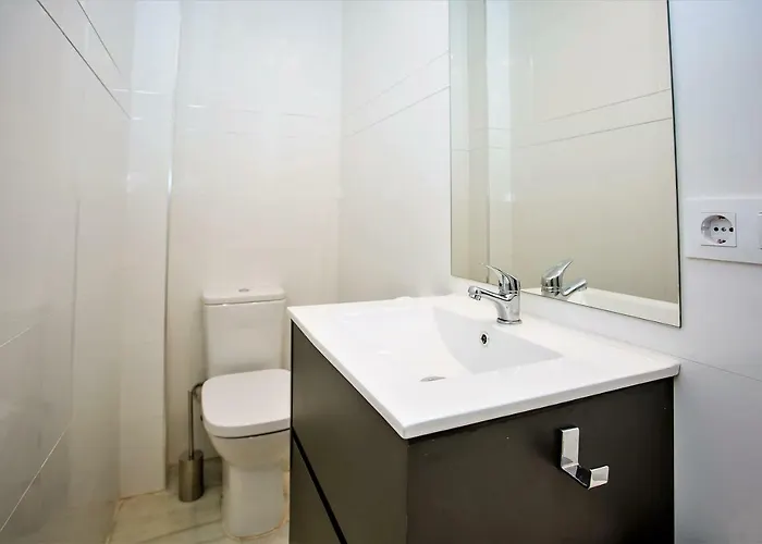 Luxury With Private Swimming Pool Μαρμπέλλα