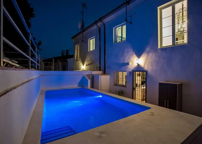 Luxury With Private Swimming Pool Μαρμπέλλα