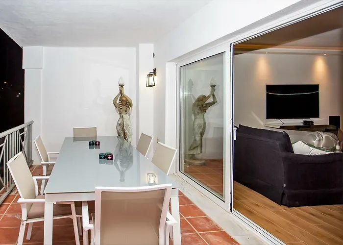 Luxury With Private Swimming Pool Διαμέρισμα *