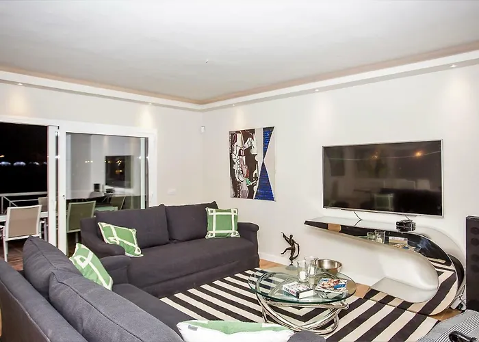 Luxury With Private Swimming Pool Διαμέρισμα Μαρμπέλλα