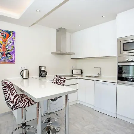 Apartment Luxury With Private Swimming Pool