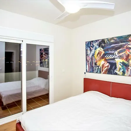 Apartment Luxury With Private Swimming Pool